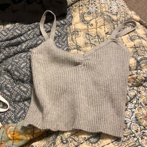 Grey crop top/ medium